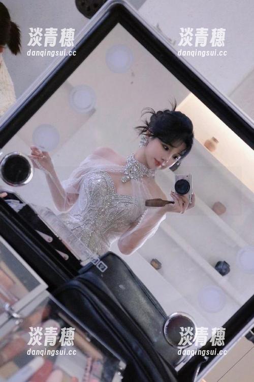www..51更新完成，今天的瓜吃到你嘴里不许吐！