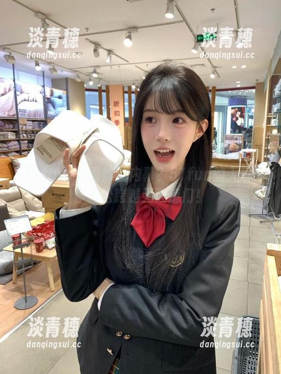 51fun 想看娱圈内幕?51fun的入口帮你轻松跨越无数道门!