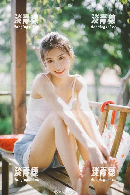 51吃瓜群众 获得“黄金评论”后,别忘了去“51吃瓜群众”做个收藏达人。