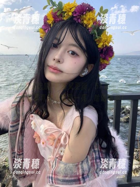 51最新吃瓜 更新又更新,51最新吃瓜里的反差真让人眼前一亮,哈哈哈哈!