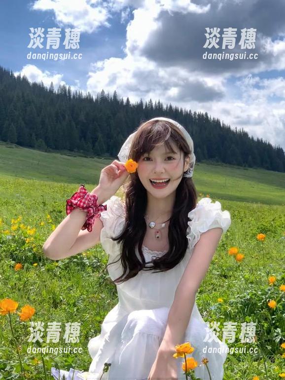 www.吃瓜 安卓体验“www.吃瓜”,每个瓜都像鲜花一样,开得亮堂堂。