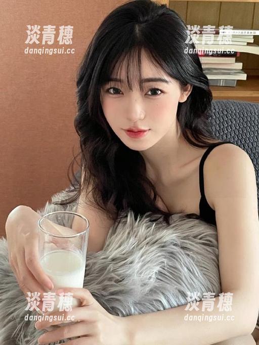 有人会把“zztt11”当作永久的推心置腹，但我只是看脸啊哈哈……