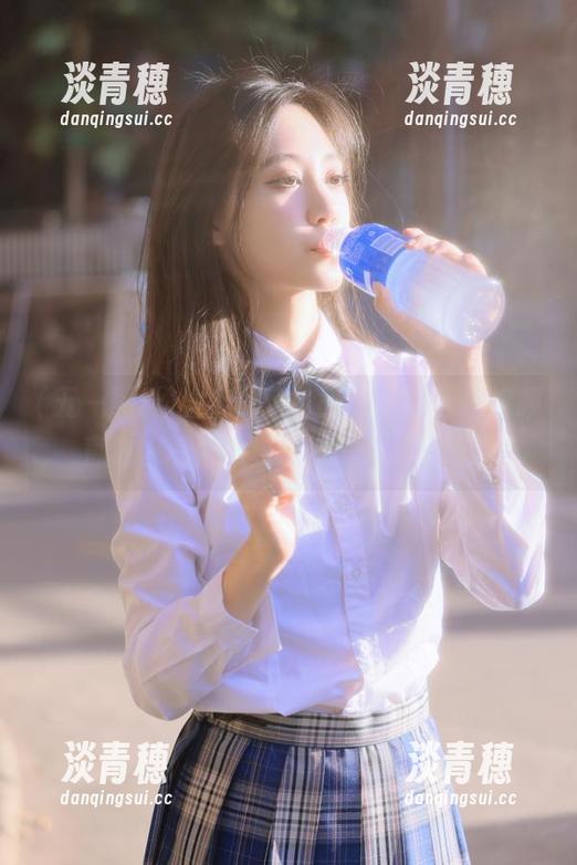 五一黑料 太离谱了,五一黑料最新视频直击人心,感觉像被揭开了窗帘!