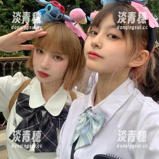 一边飙车一边吃瓜，五一黑料不打烊苹果版导航无敌了吧？