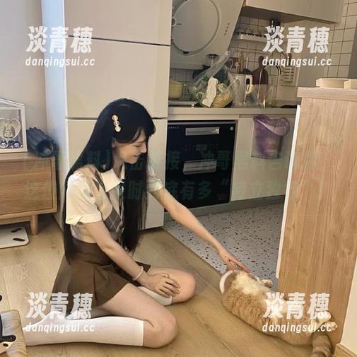 冲哥黑料 点击链接,冲哥黑料告诉你,这位网红上镜时到底有多“特立独行”!