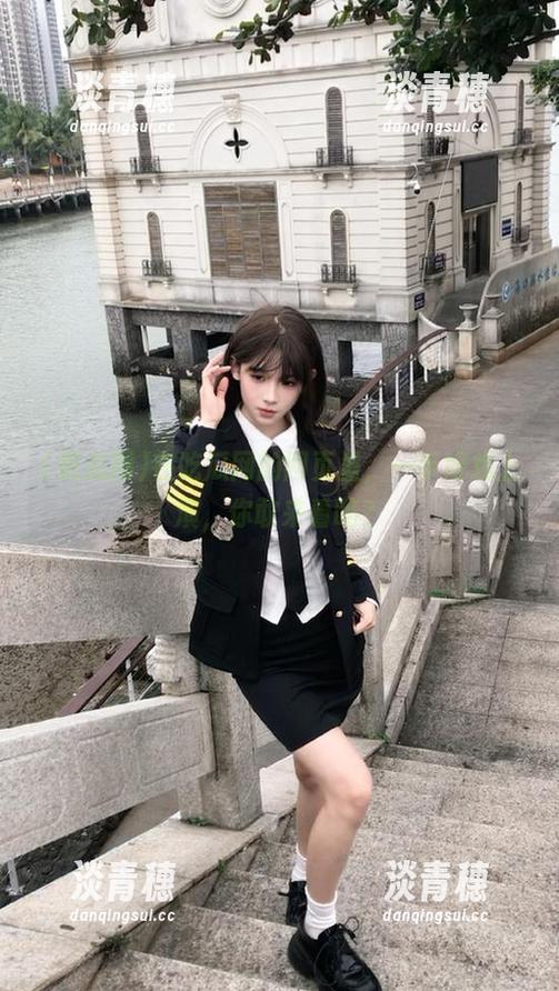 吃瓜网 在吃瓜网的网页里,一手好戏上演,你敢来看吗?