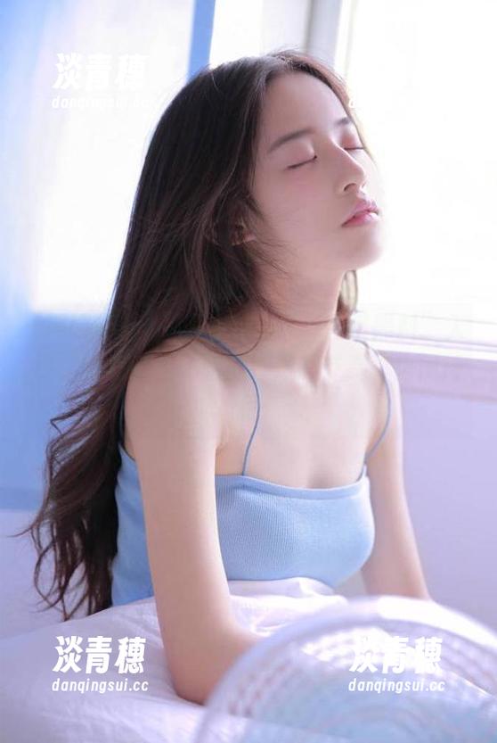 网曝黑料 一不小心点开“网曝黑料”入口,瞬间跟上了吃瓜潮流的节奏,热闹得很