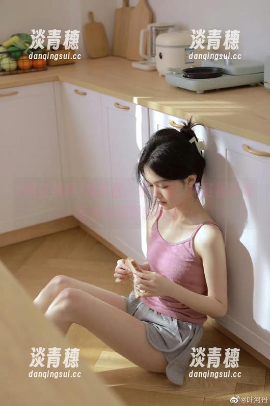 秋风起，橘子香，网红黑料竟有永久喧嚣的噪音…