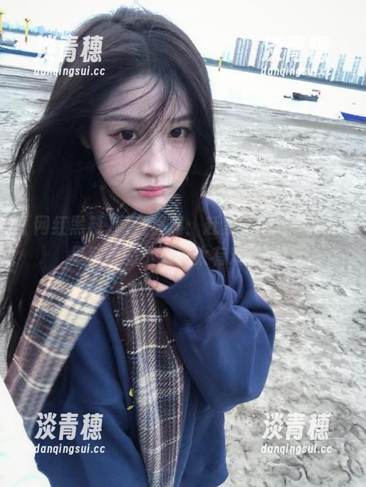 网红黑料：赶紧上网址，瓜田里卖萌的小猫也太有戏了吧！