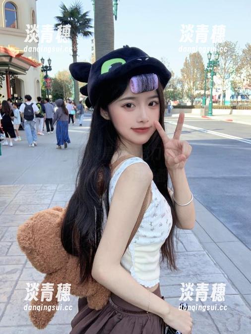 黑料传送门 “黑料传送门”app:打开新世界,瓜皮飞过来都不怕!