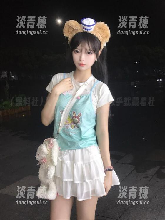 黑料社 入口处的黑料社,似乎就藏着社交的“黑暗面”…