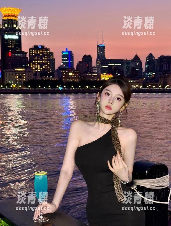 我看网曝门，黑料社的网页才是真正的拼盘！
