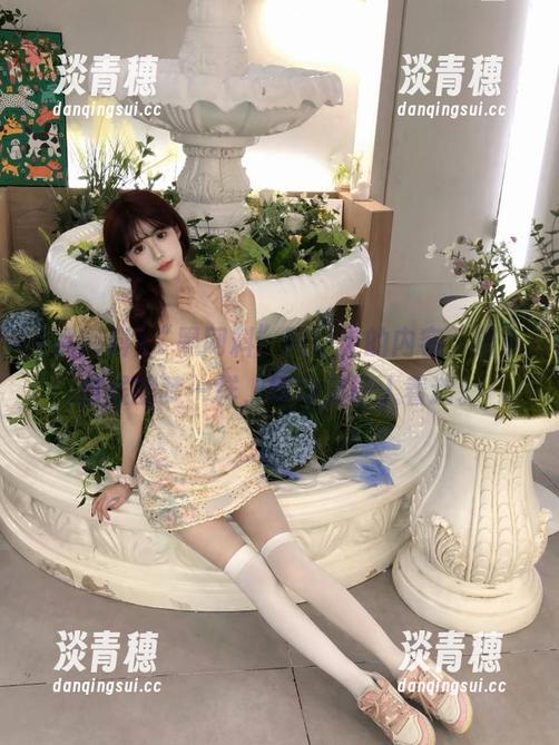 “黑网料”网站上的内容，跟小时候的梦一样，缥缈又让人着迷。